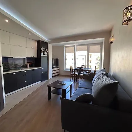 Apartment Bright 1 Bedroom Apt. With Balcony. Self Check In Palanga